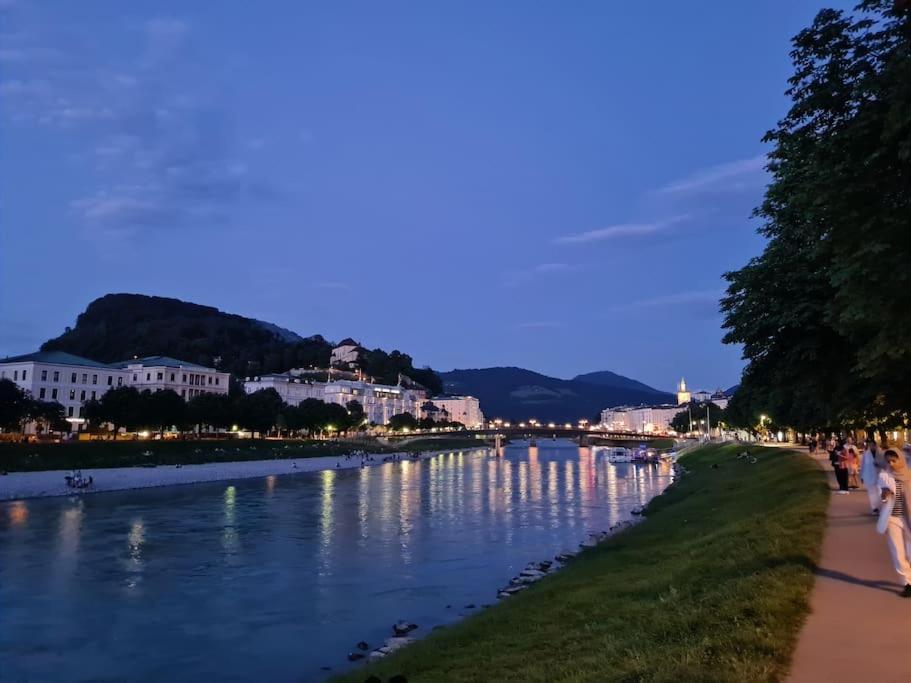 Neu, Zentral, Schoen, Bergblick, Suedterrasse Freilassing Exteriör bild